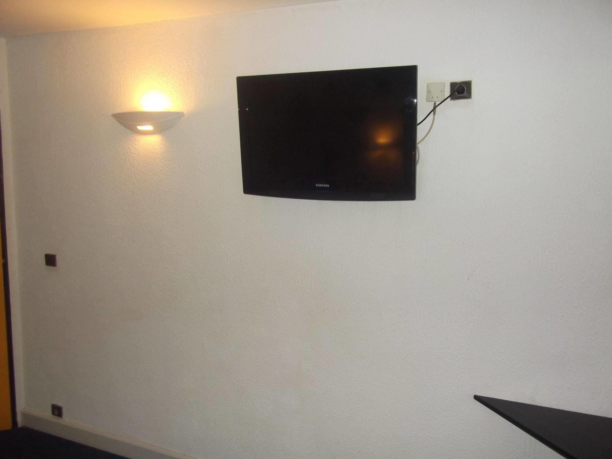 Rev'Hotel Coignières Extérieur photo